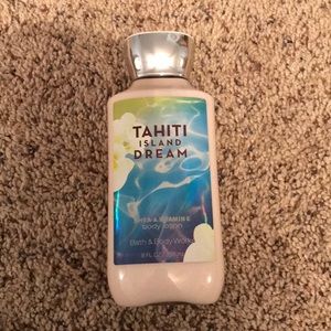 NWT 10 fl oz Tahiti island dream lotion